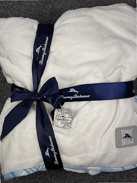 New Tommy Bahama 50 x 60 White Blue Plaid Trim Plush Throw Blanket Soft Warm