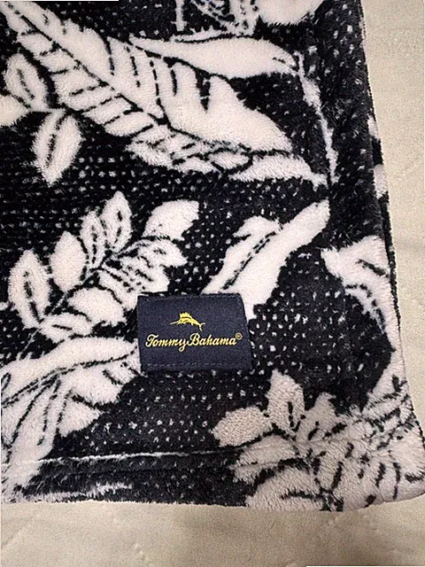 Tommy Bahama Black & White Brushed Luxury Plush Throw Blanket 50” x 70”