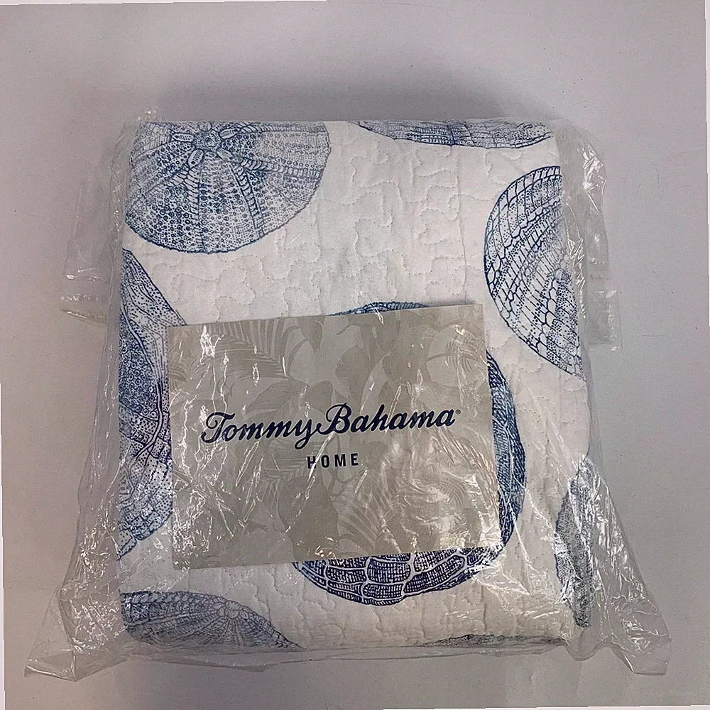 Tommy Bahama Home Ocean Isle Twin Quilt Set Sand Dollar Print Cotton Blend New