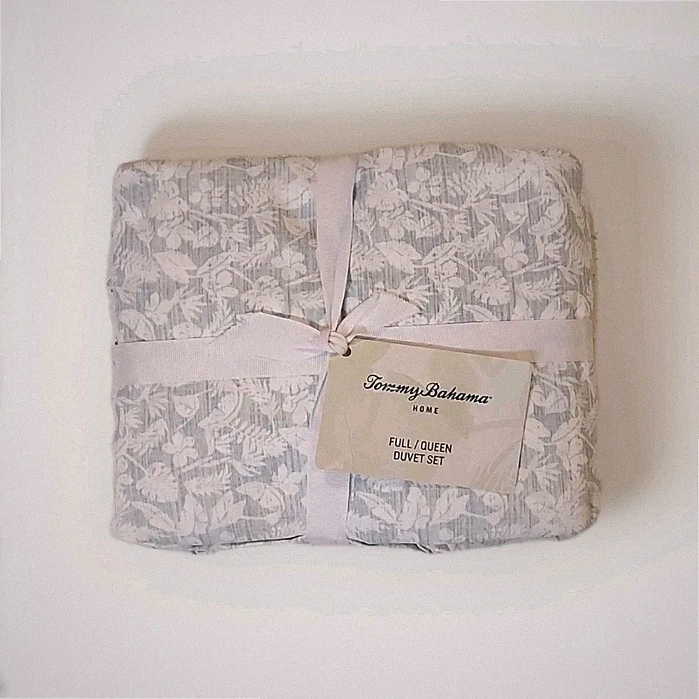 Tommy Bahama queen bedding