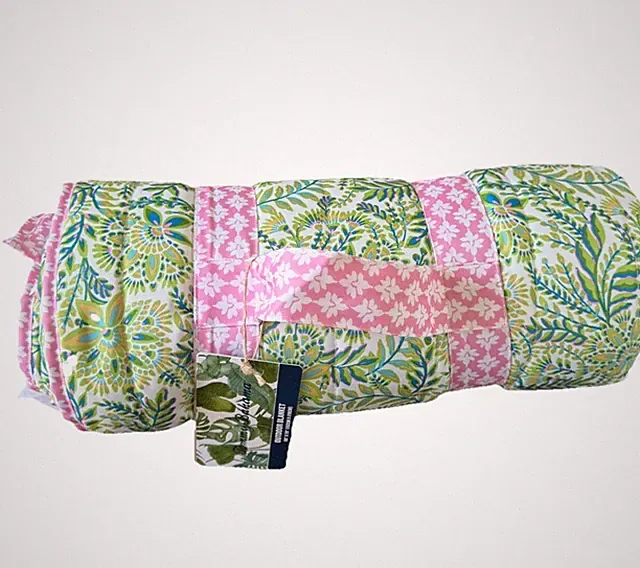 Tommy Bahama Outdoor Blanket Picnic Beach Blanket 60"x70" Reversible Pink Green