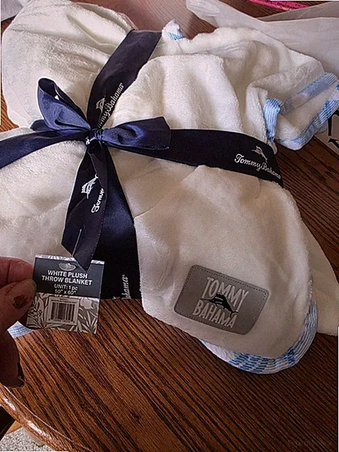 Tommy Bahama Plush White Blue Throw Blanket 50 x 60 in Machine Washable
